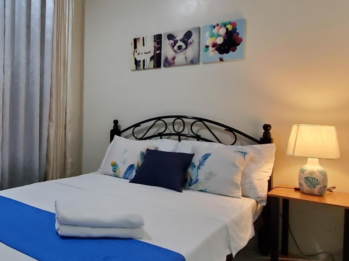 Jen'S Paranaque City Apartment Manila Bagian luar foto